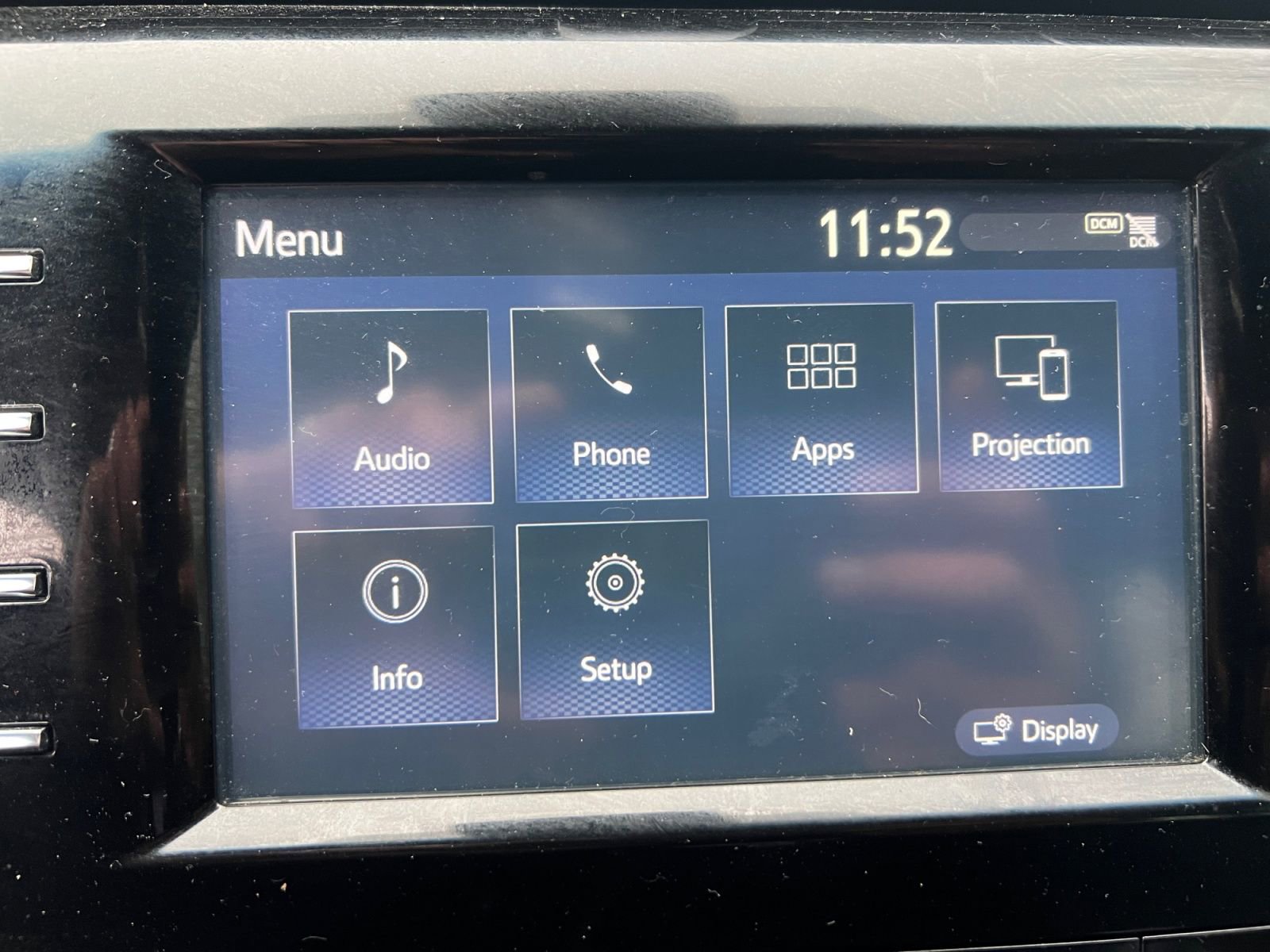 Used 2019 Toyota Camry SE FWD image 21