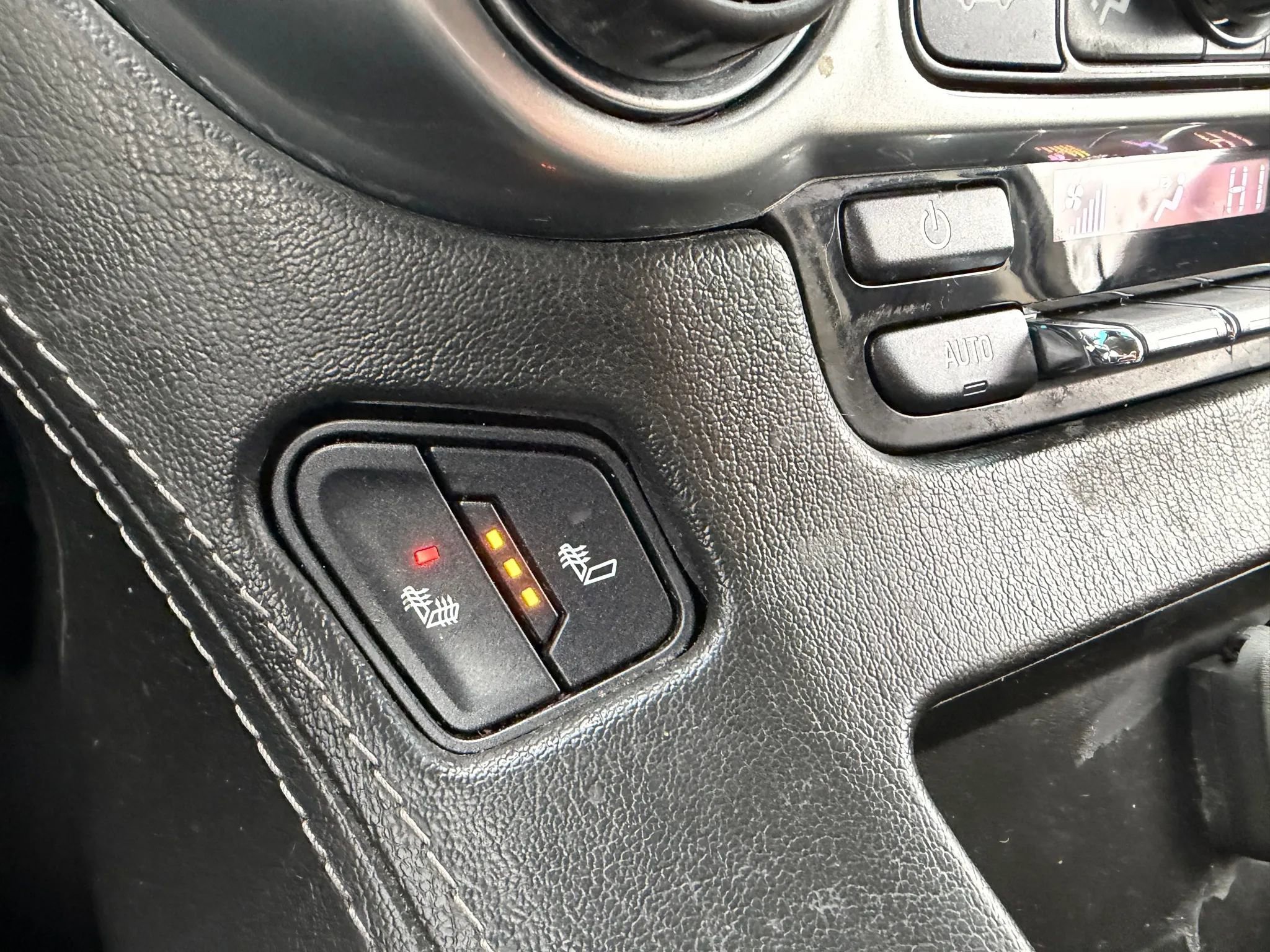 Used 2019 Chevrolet Suburban LT AWD/4WD image 23