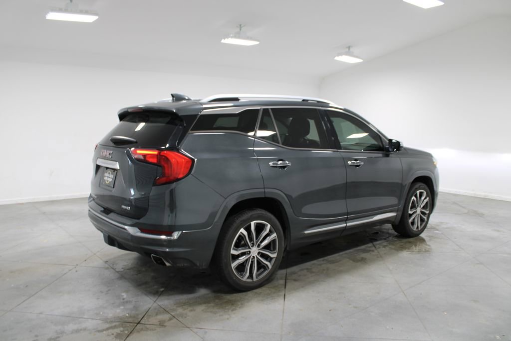 Used 2018 GMC Terrain Denali w/ Advanced Safety Package AWD/4WD image 9