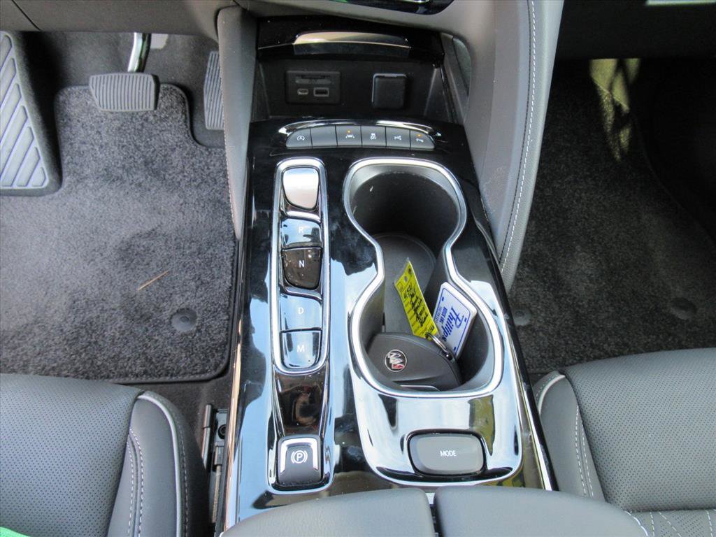 Used 2023 Buick Envision Avenir image 21