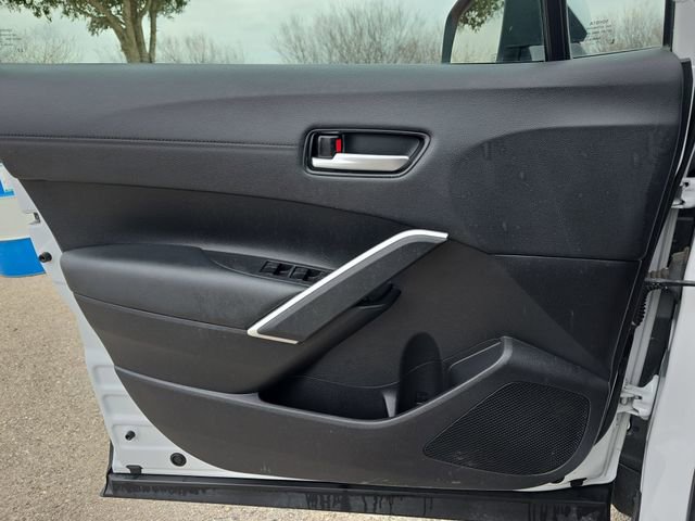 Used 2022 Toyota Corolla Cross XLE image 26