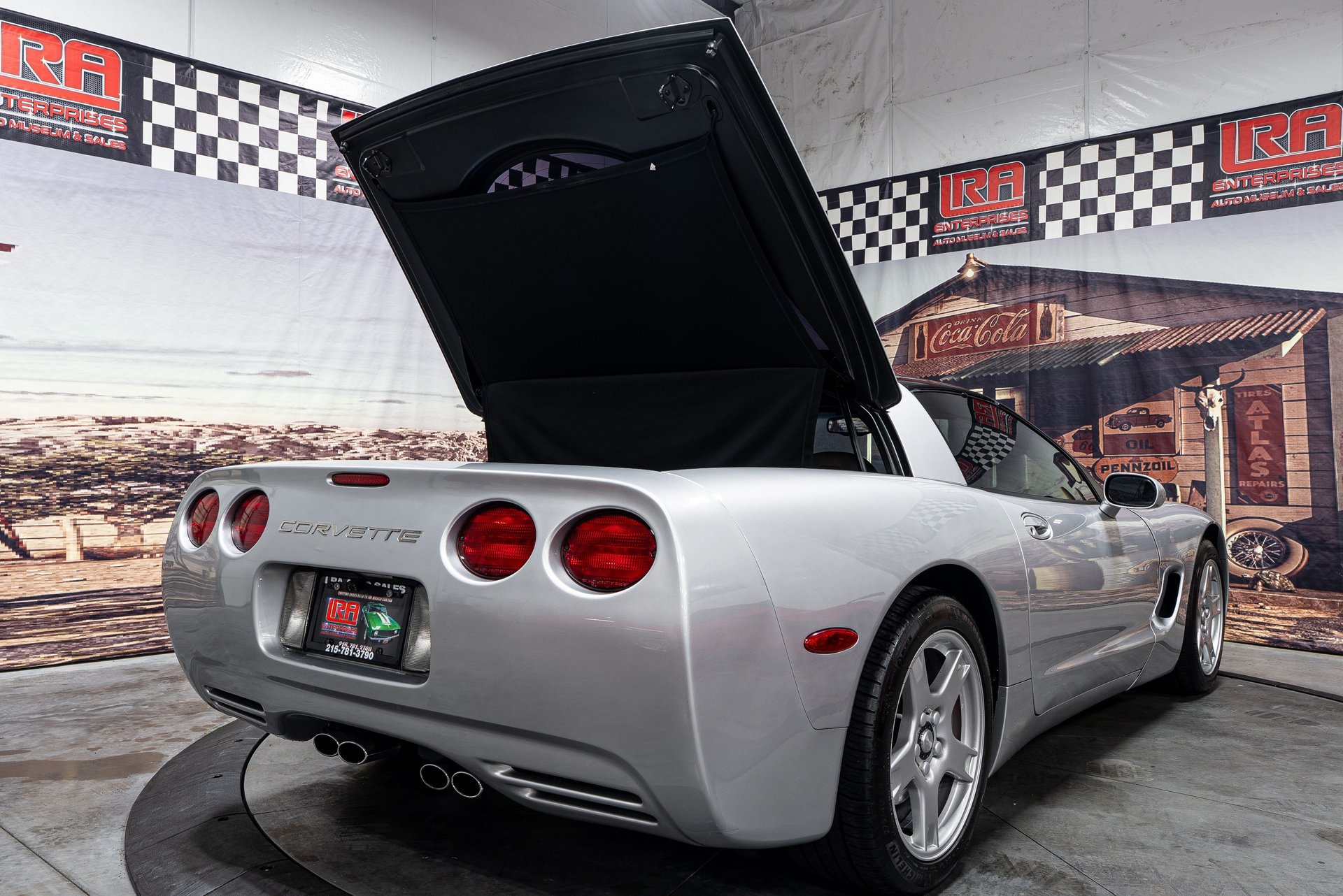 Used 1997 Chevrolet Corvette Coupe w/ Memory Pkg RWD image 27