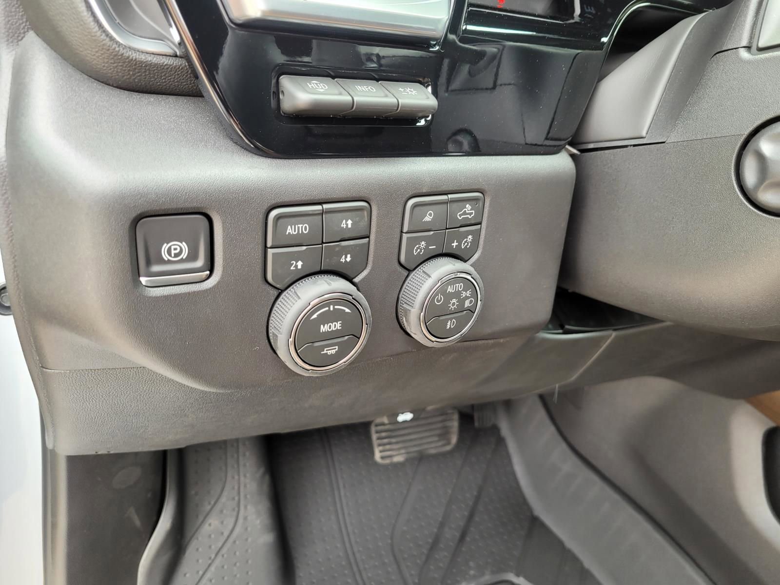 New 2026 Chevrolet Silverado 1500 High Country w/ High Country Premium Package AWD/4WD image 17
