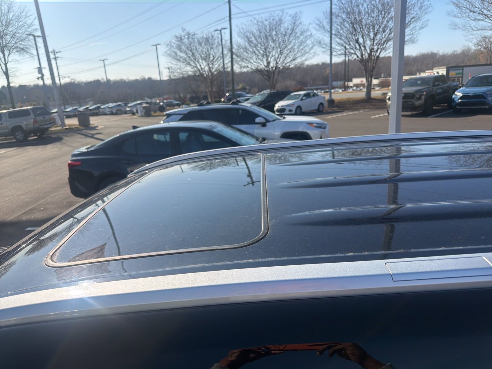 Used 2022 Toyota Highlander XLE image 11