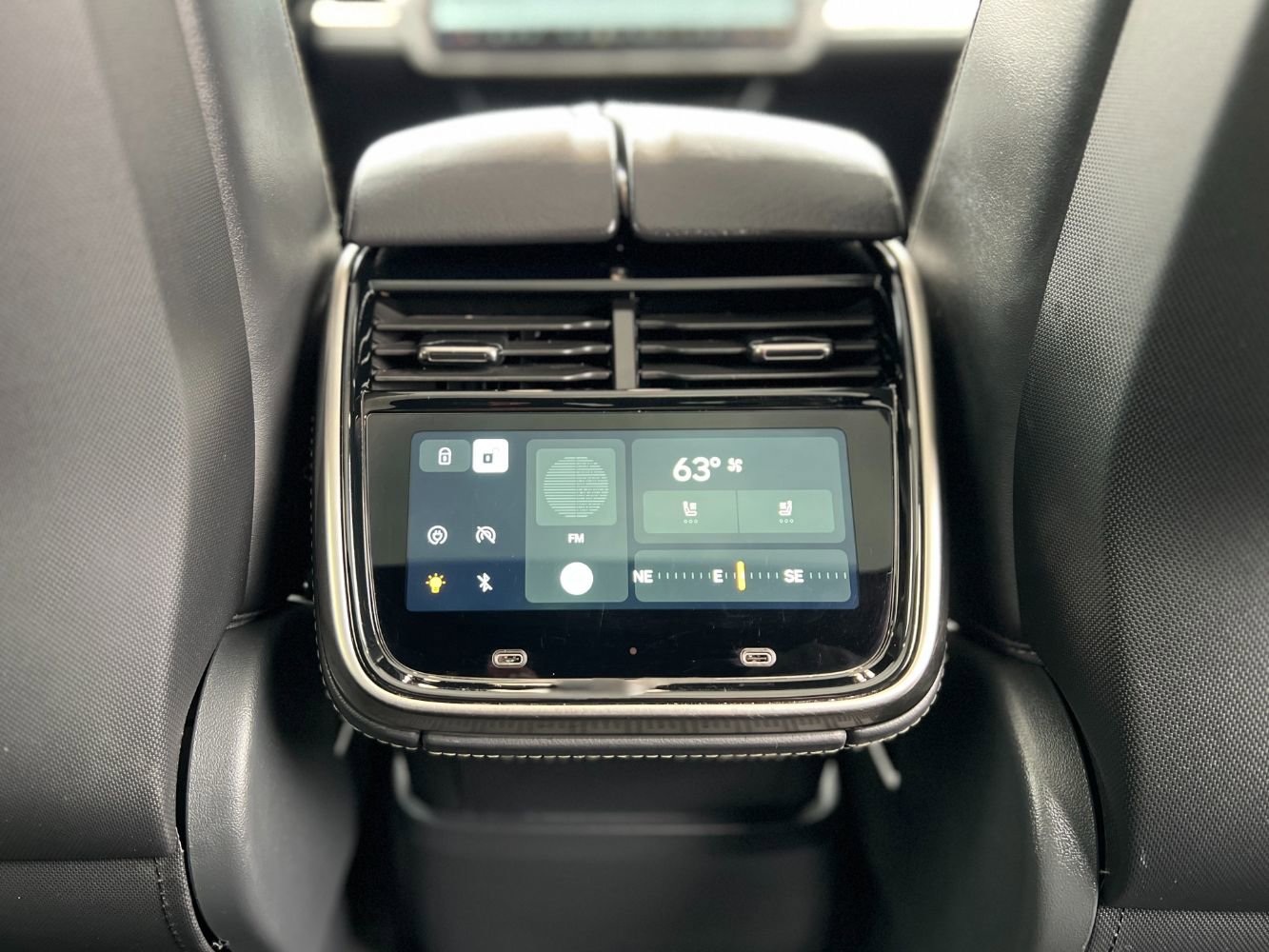 Used 2022 Rivian R1S Launch Edition image 24