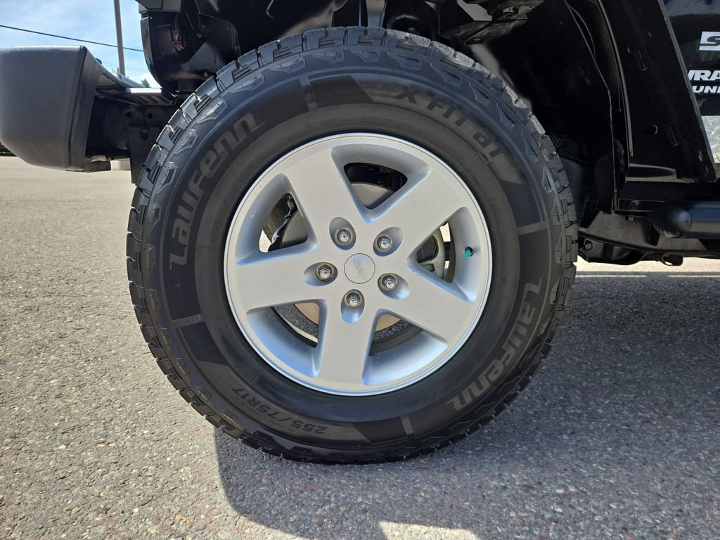 Used 2015 Jeep Wrangler Unlimited Sport w/ Power Convenience Group AWD/4WD image 10