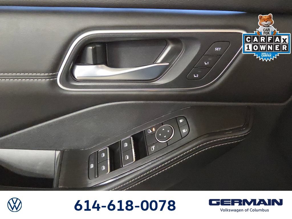 Used 2024 Nissan Rogue Platinum AWD/4WD image 31
