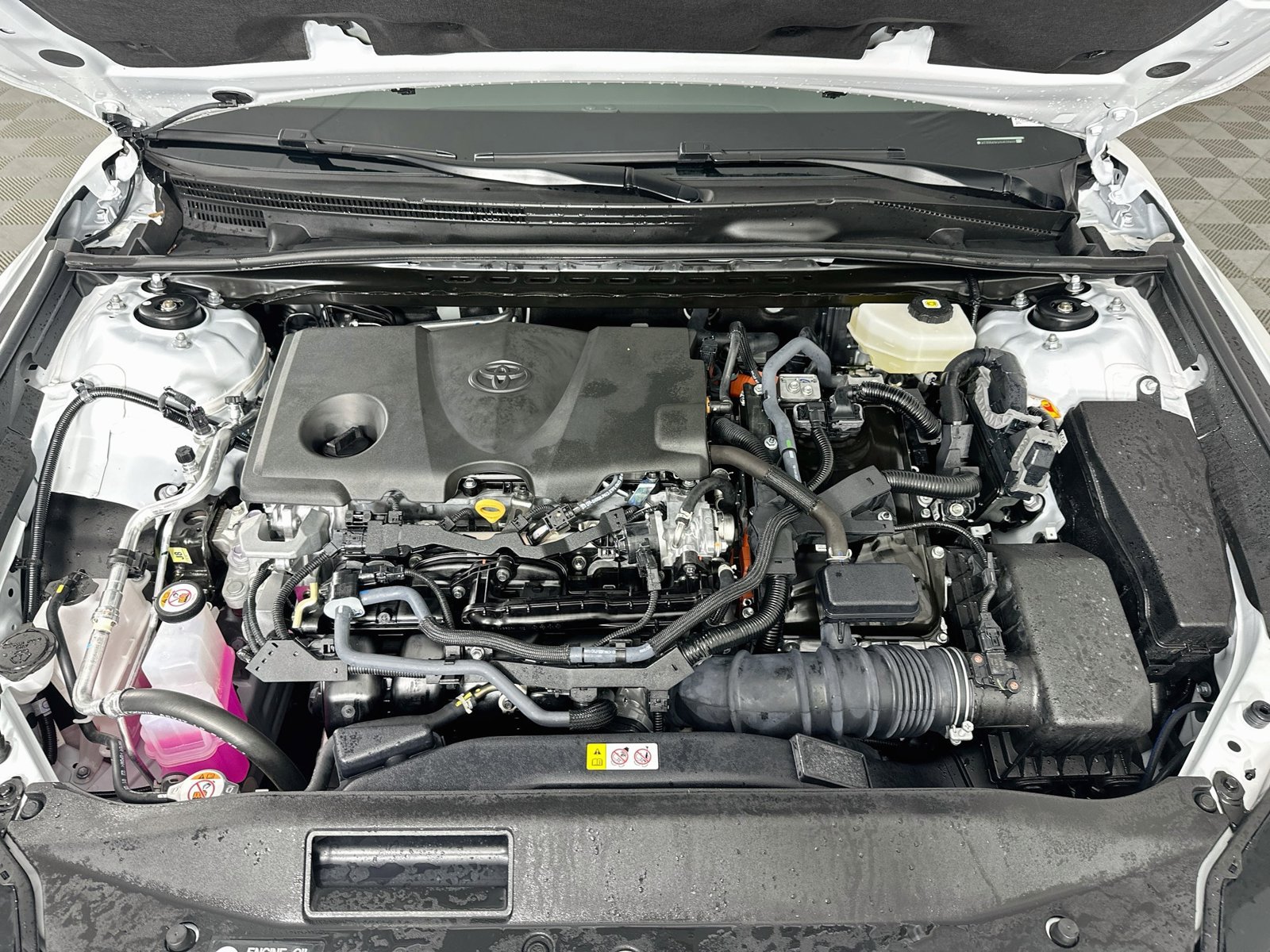 Certified 2025 Toyota Camry XLE AWD/4WD image 30