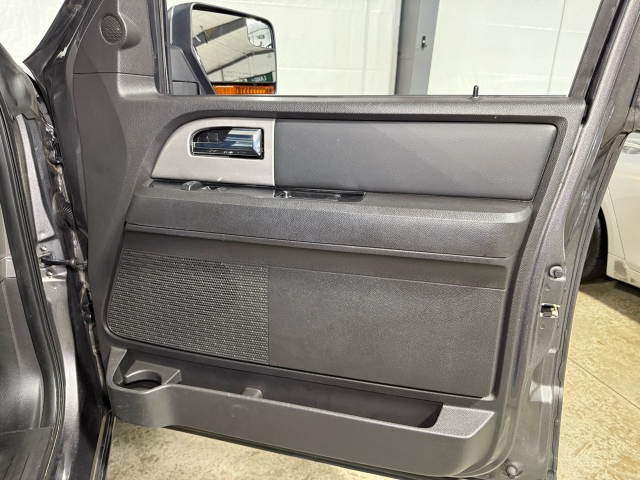 Used 2014 Ford Expedition Limited w/ Equipment Group 301A image 23