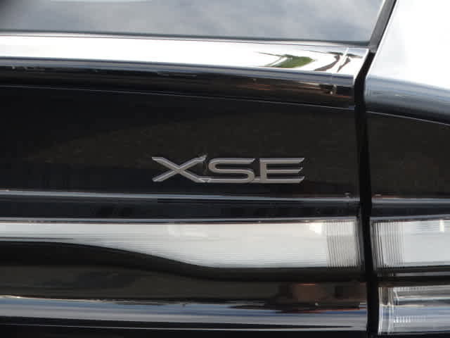 Used 2024 Toyota Prius Prime Premium w/ Advanced Technology Package FWD image 12