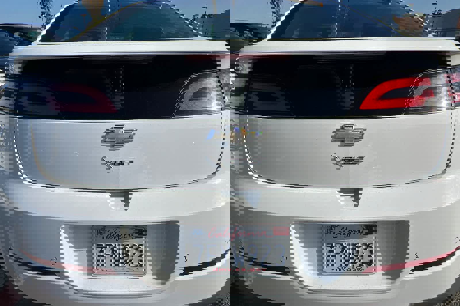 Used 2014 Chevrolet Volt Premium w/ Premium Trim Package FWD image 19