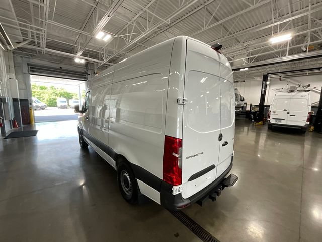 Used 2025 Mercedes-Benz Sprinter 2500 image 4