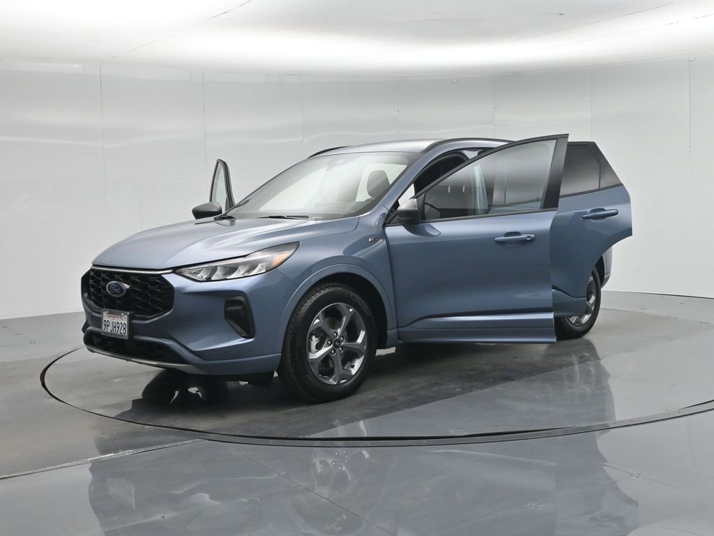 Used 2024 Ford Escape ST-Line w/ Equipment Group 301A image 22