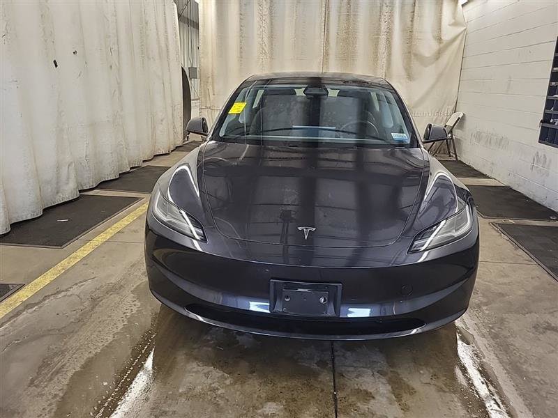 Used 2024 Tesla Model 3 image 3