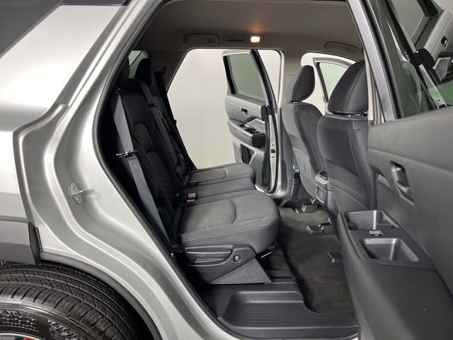 Used 2023 Nissan Pathfinder SV image 47