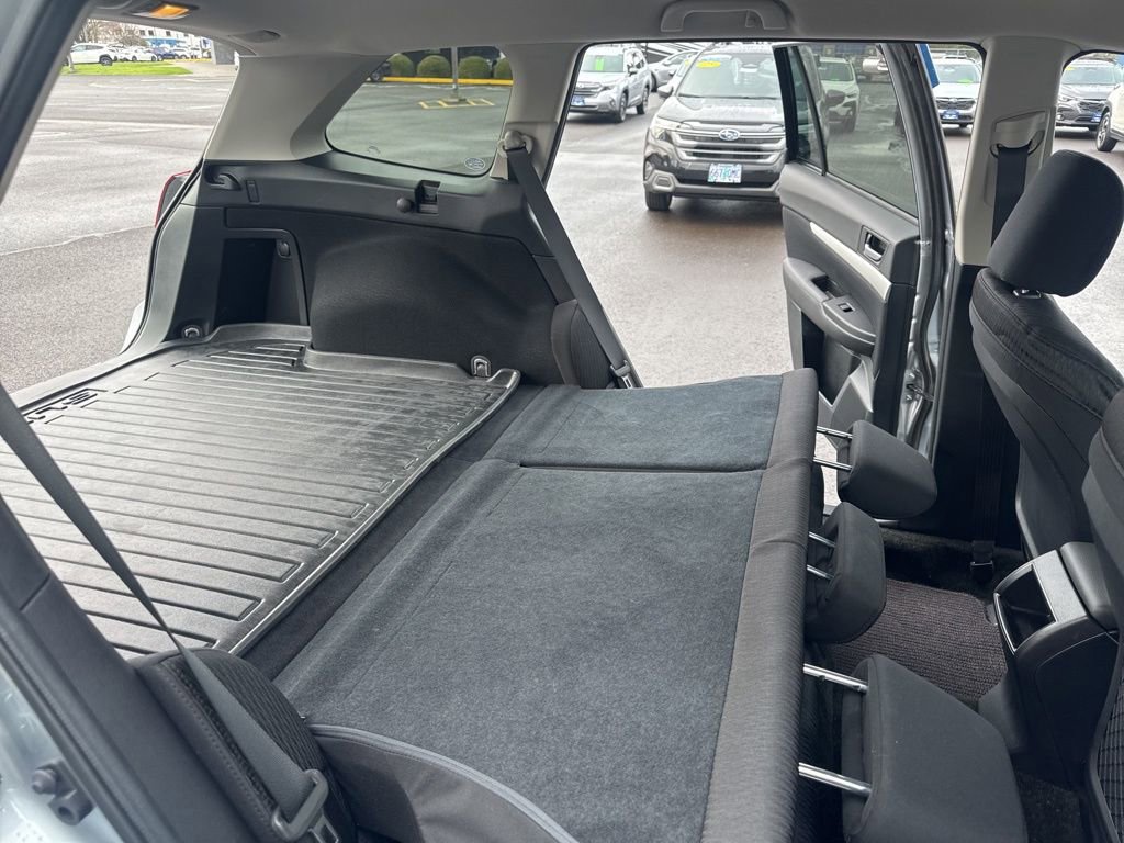 Used 2012 Subaru Outback 2.5i Premium w/ All-Weather Pkg image 18