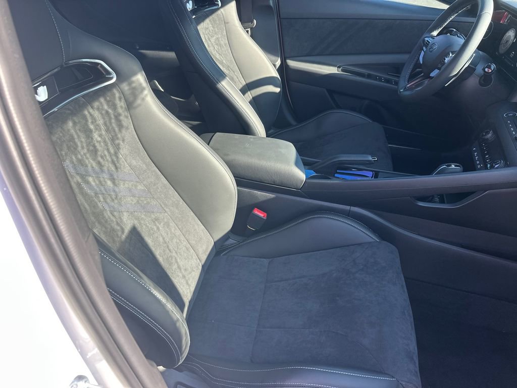 New 2025 Hyundai Elantra N image 13