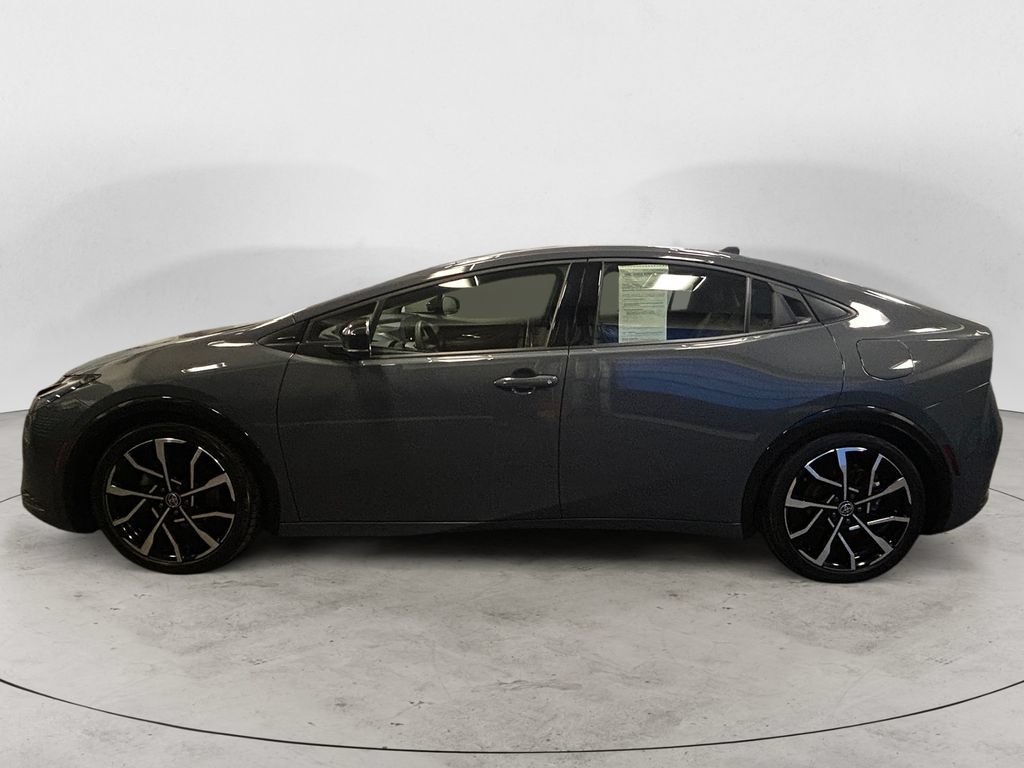 Used 2023 Toyota Prius Prime FWD image 2