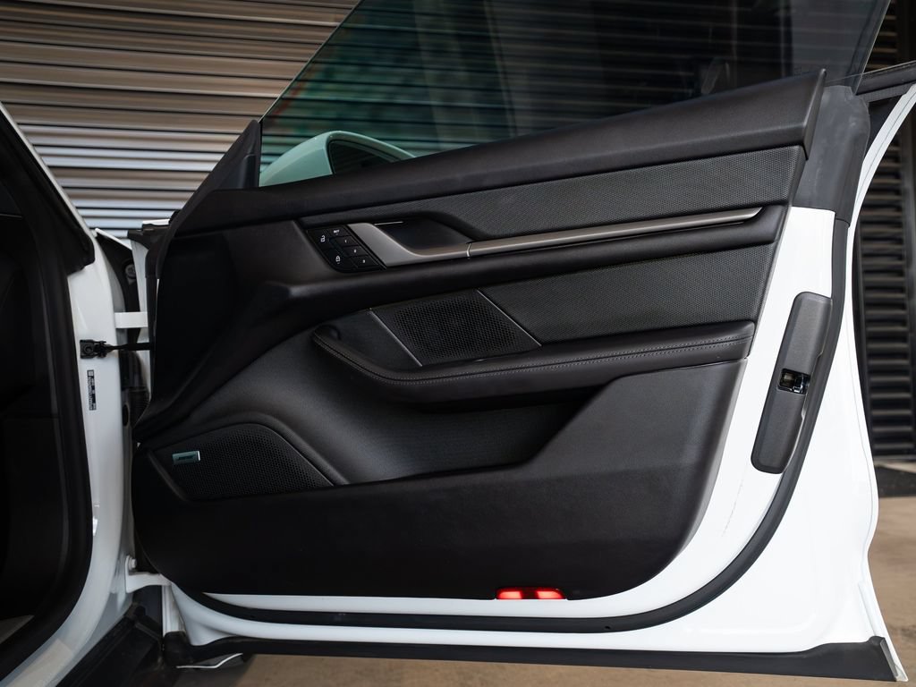 Certified 2025 Porsche Taycan RWD image 27