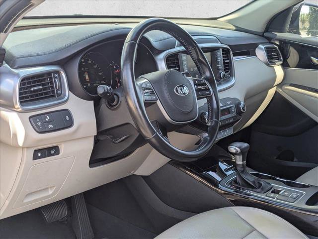 Used 2019 Kia Sorento EX image 9