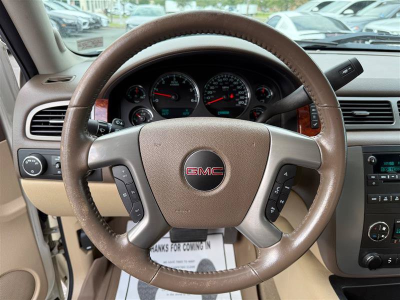 Used 2013 GMC Sierra 1500 SLT w/ SLT White Diamond Edition AWD/4WD image 34