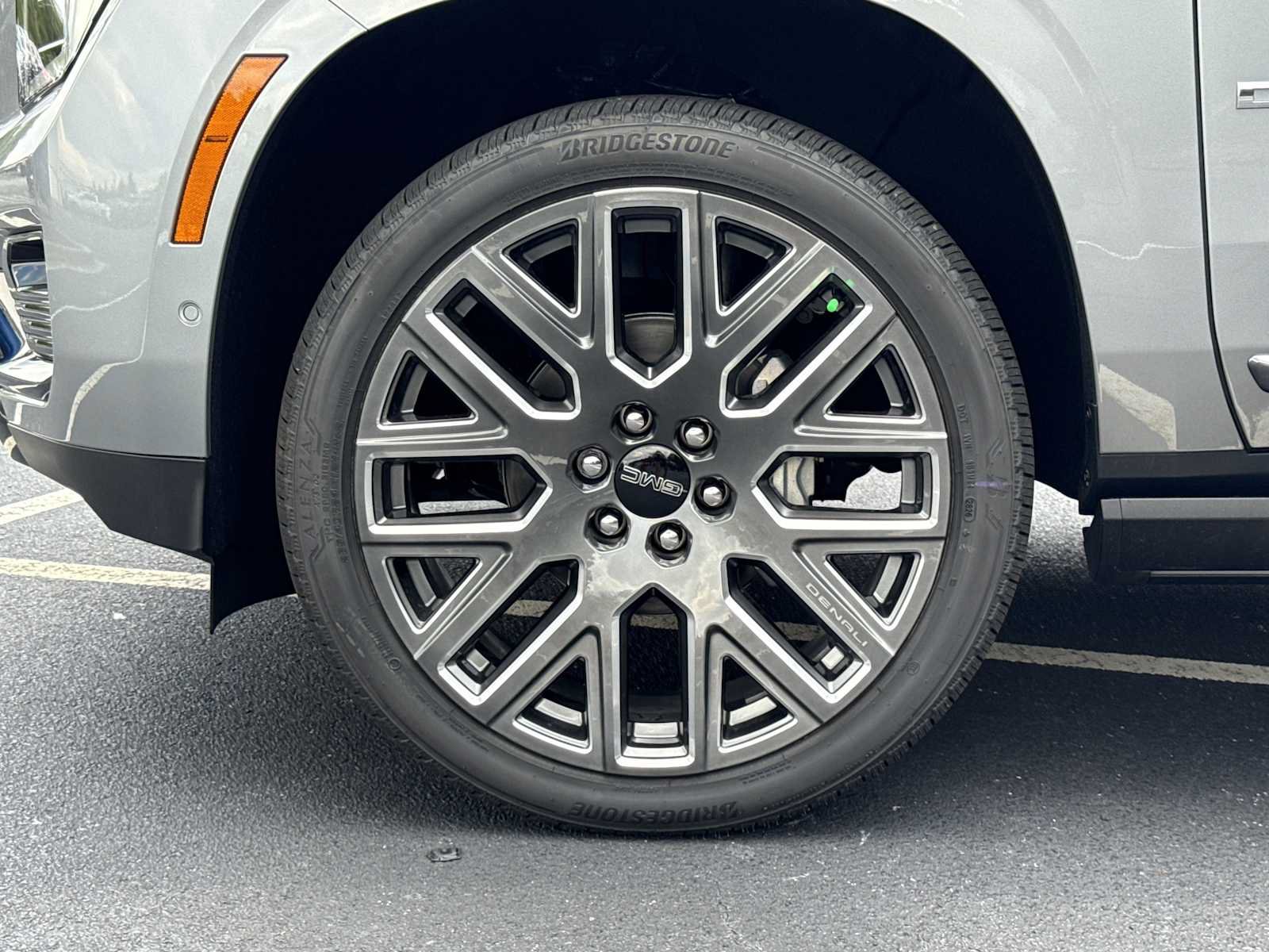 New 2026 GMC Yukon Denali Ultimate AWD/4WD image 37