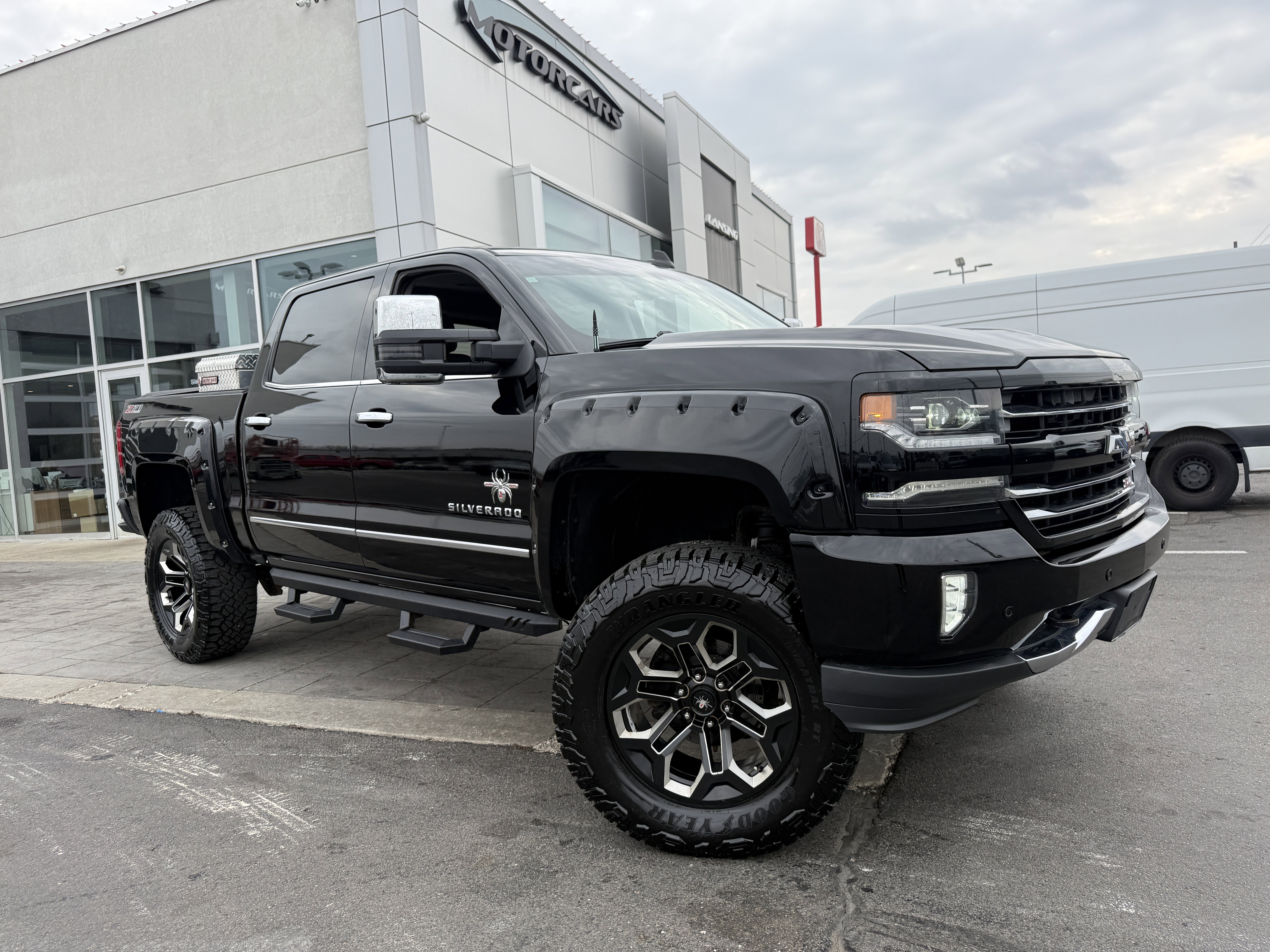 Used 2017 Chevrolet Silverado 1500 LTZ Z71 w/ LTZ Plus Package image 8