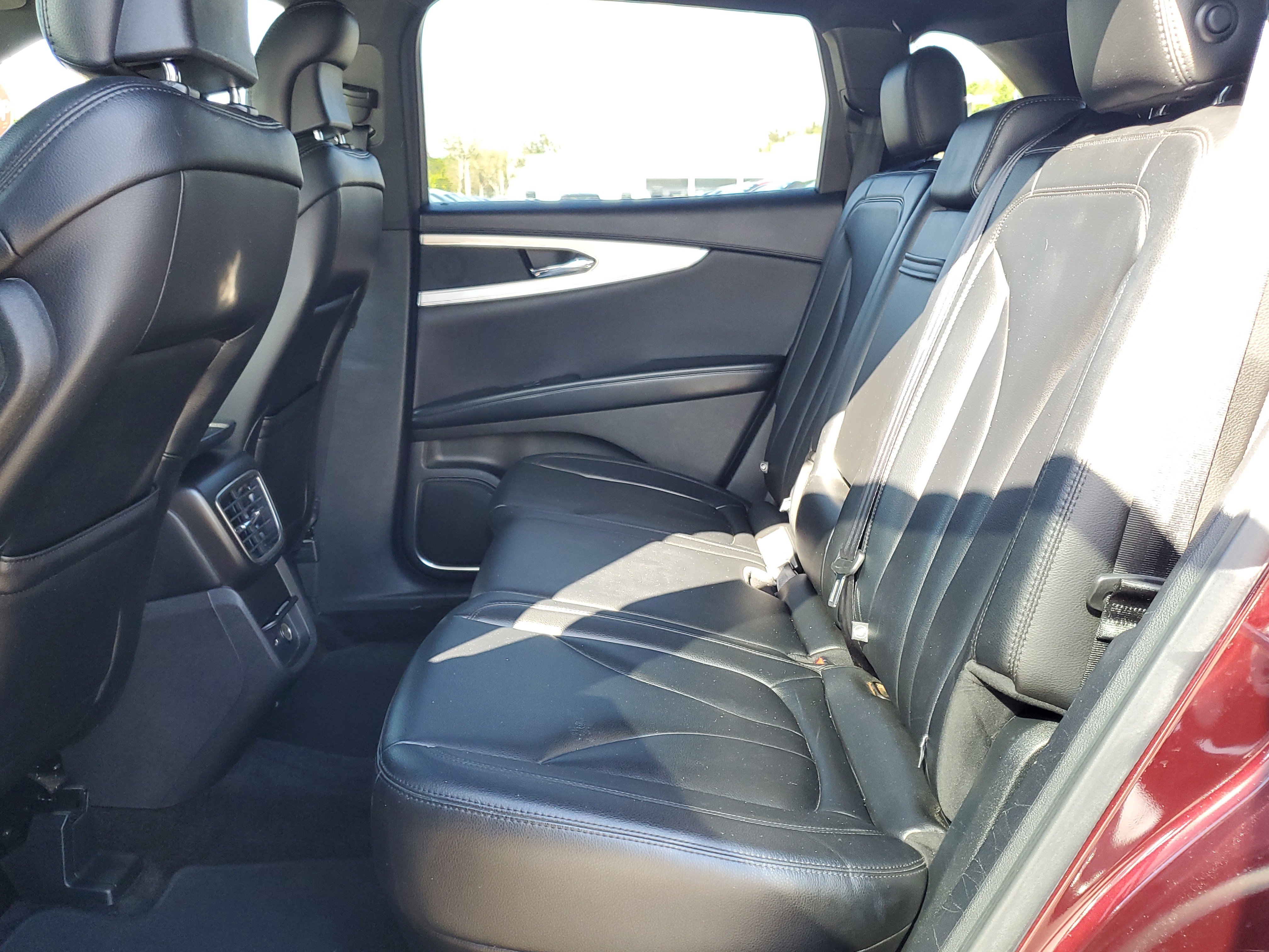 Used 2017 Lincoln MKX Premiere image 9