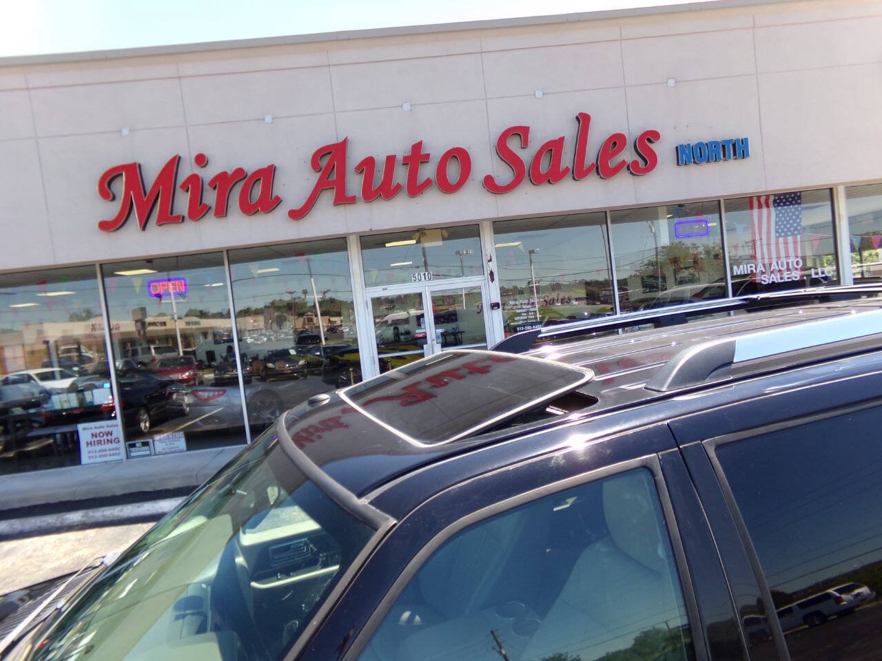Used 2016 Lincoln Navigator L Select RWD image 9
