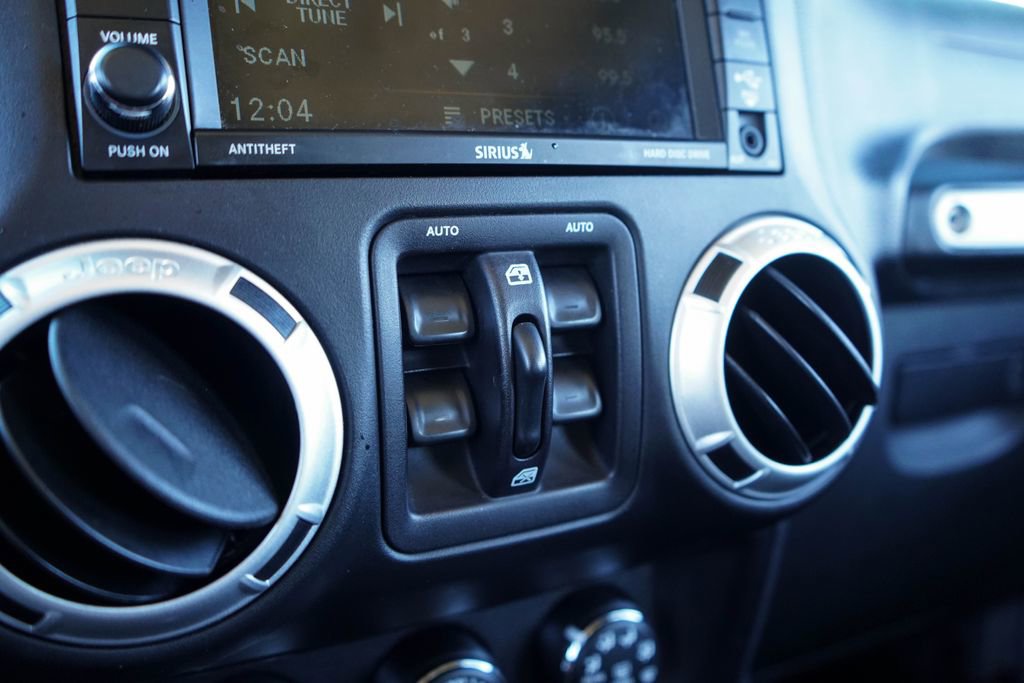 Used 2016 Jeep Wrangler Unlimited Sahara w/ Max Tow Package image 26