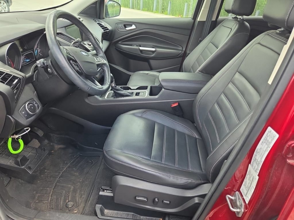Used 2017 Ford Escape Titanium w/ Canadian Touring Package AWD/4WD image 10