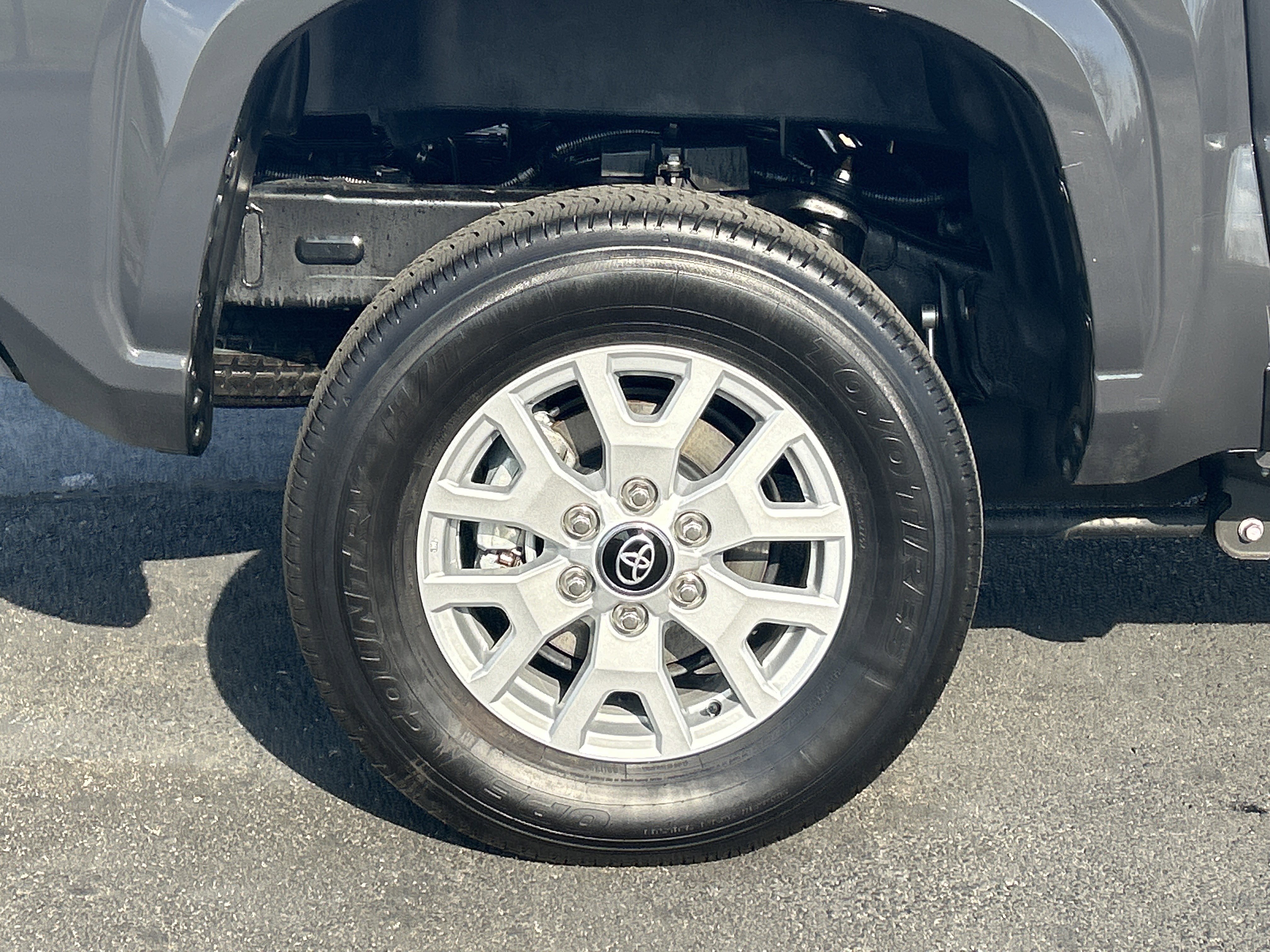 Used 2025 Toyota Tacoma SR5 image 34