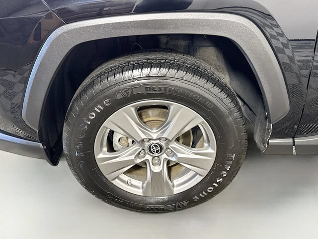 Certified 2024 Toyota RAV4 LE AWD/4WD image 4