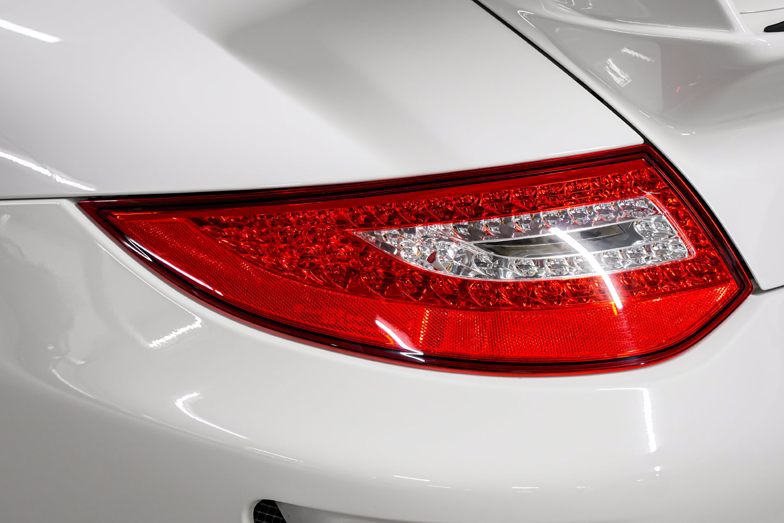 Used 2010 Porsche 911 GT3 RWD image 31