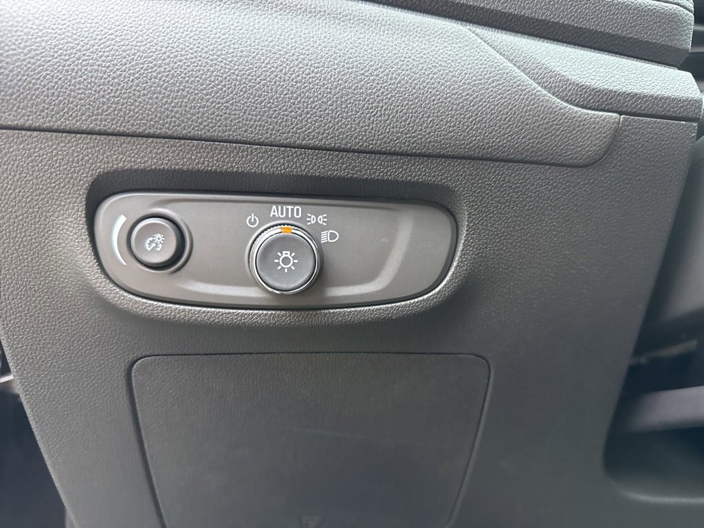 New 2026 Buick Encore GX Sport Touring image 10