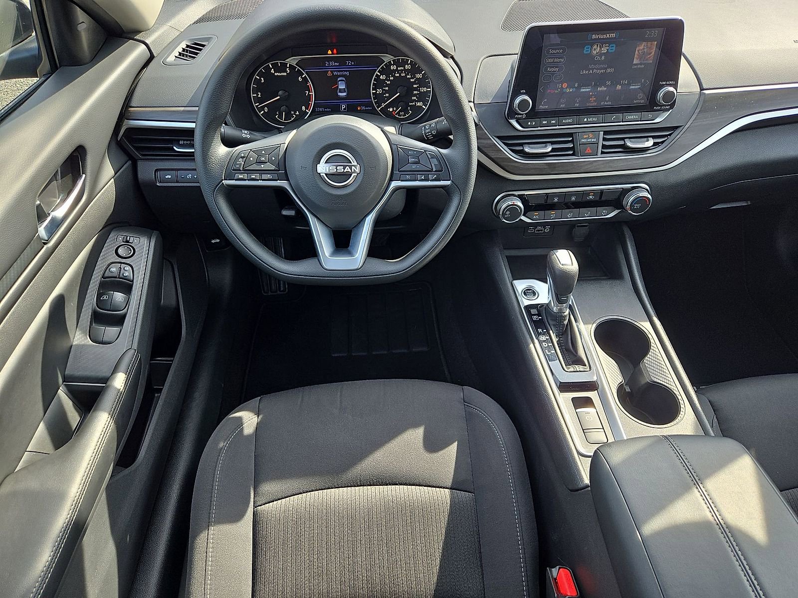 Used 2025 Nissan Altima 2.5 SV image 26