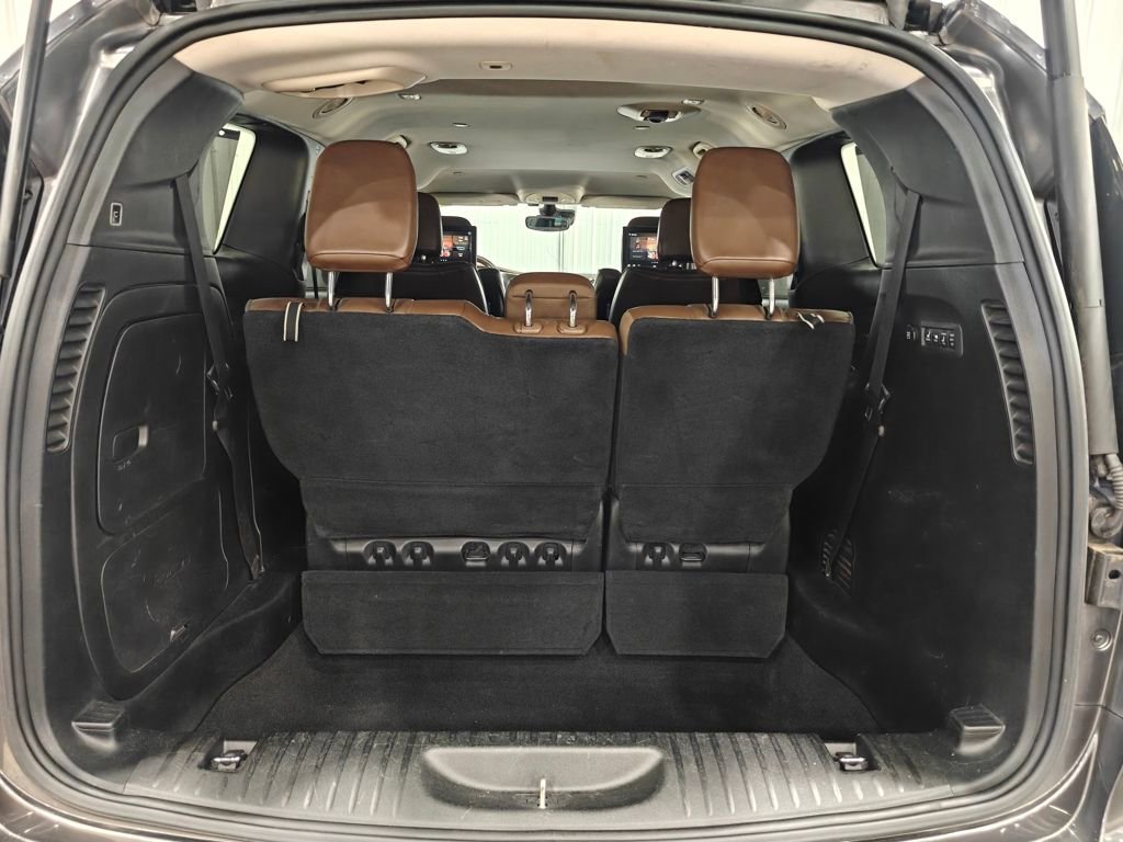 Used 2017 Chrysler Pacifica Limited FWD image 36