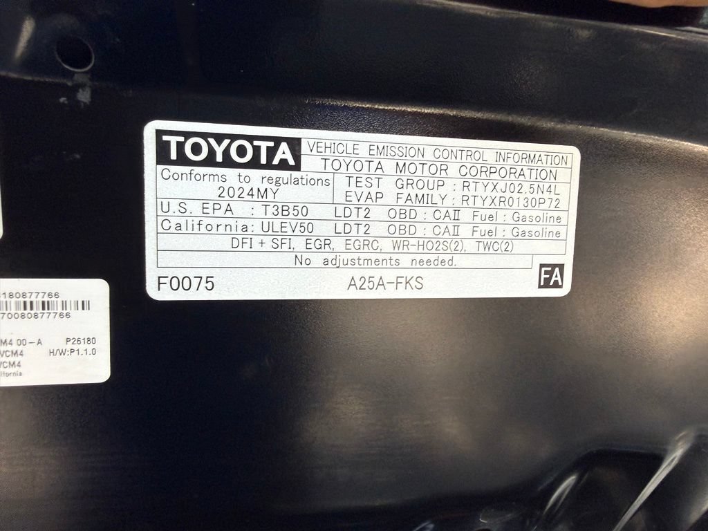 Used 2024 Toyota RAV4 LE AWD/4WD image 23