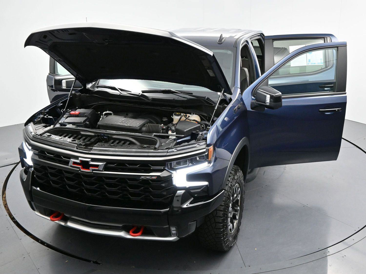 Used 2023 Chevrolet Silverado 1500 ZR2 w/ Technology Package image 45