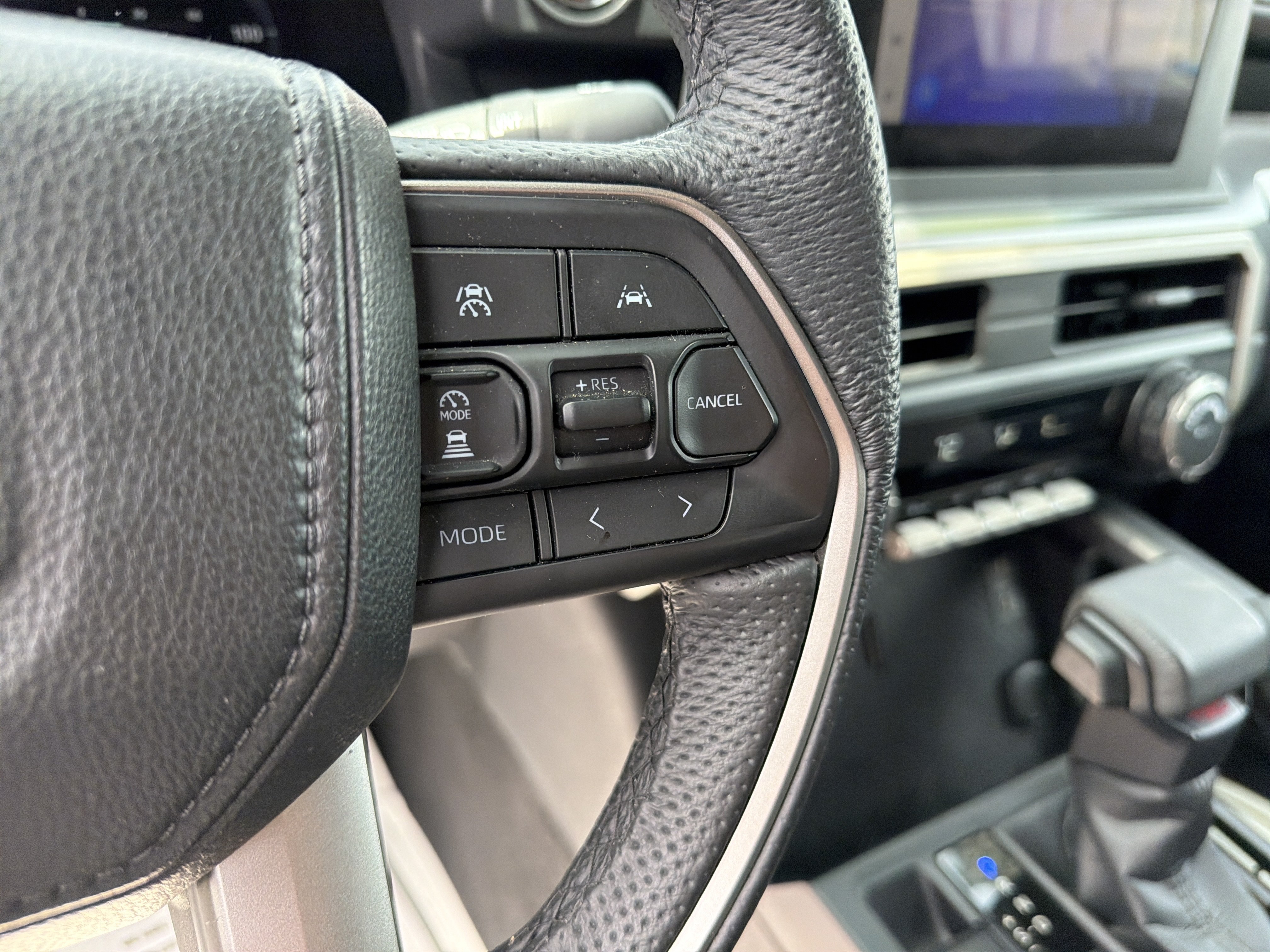Used 2025 Toyota Tacoma TRD Off-Road AWD/4WD image 21