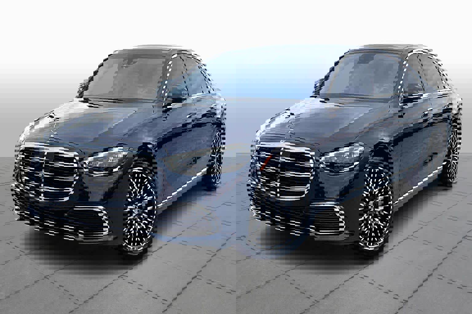 Used 2022 Mercedes-Benz S 580 4MATIC Sedan image 1