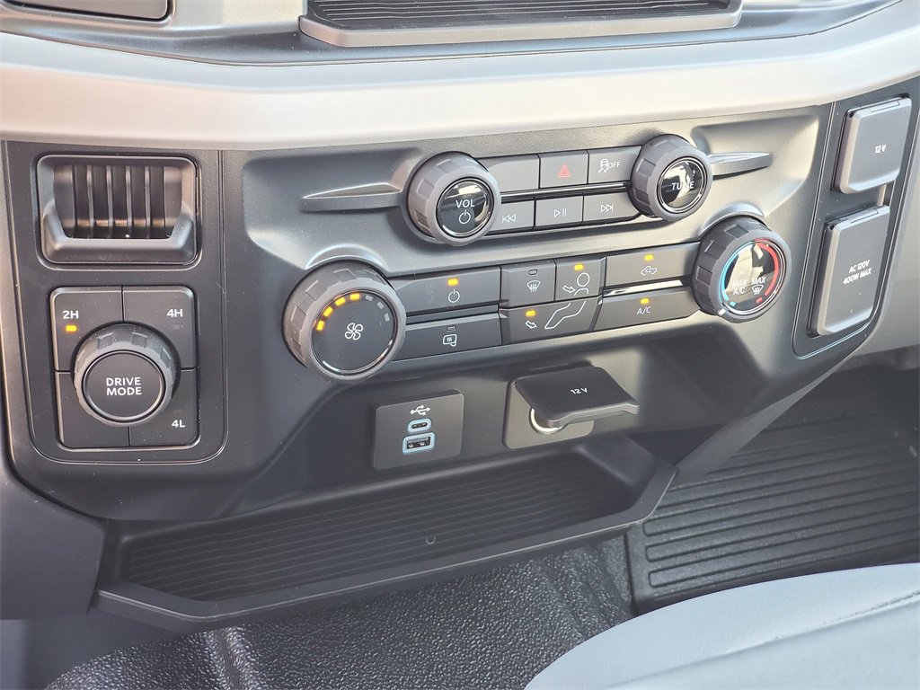 New 2026 Ford F250 XL image 19