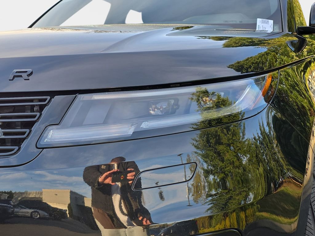 Certified 2025 Land Rover Range Rover Sport SE AWD/4WD image 36