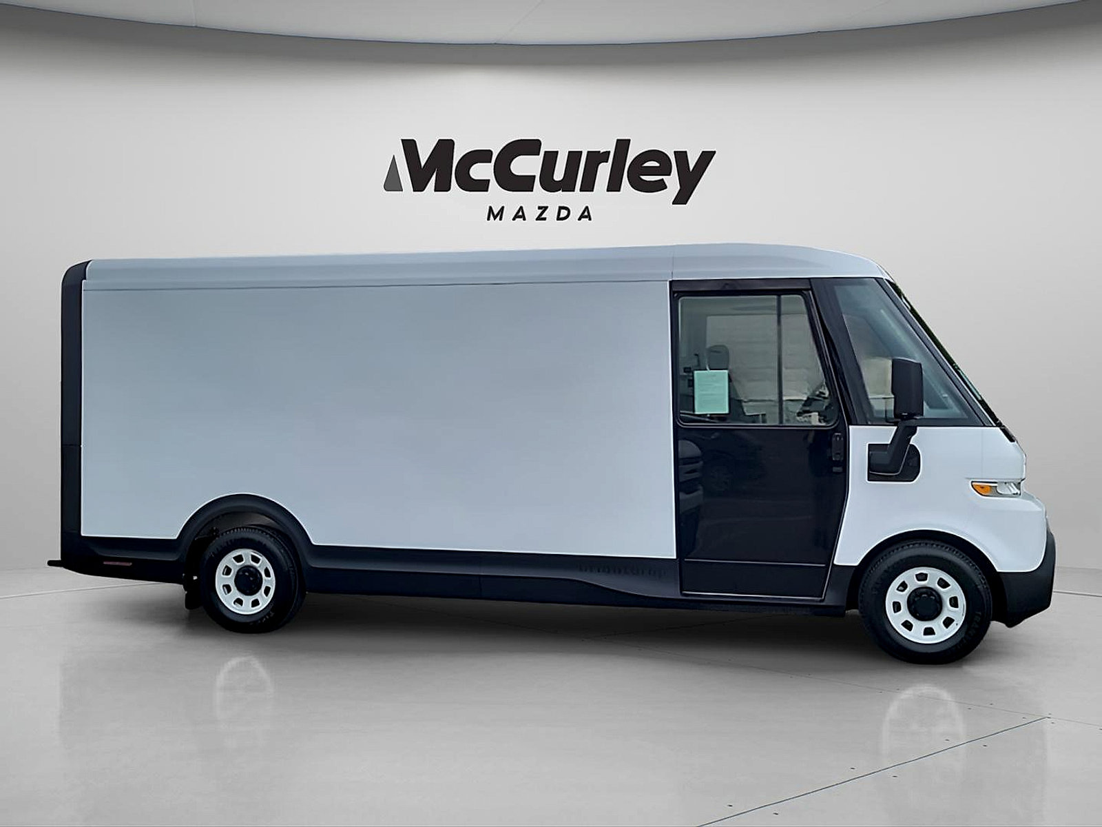 Used 2024 Chevrolet Brightdrop 600 w/ Battery Pack, Max Range AWD/4WD image 8