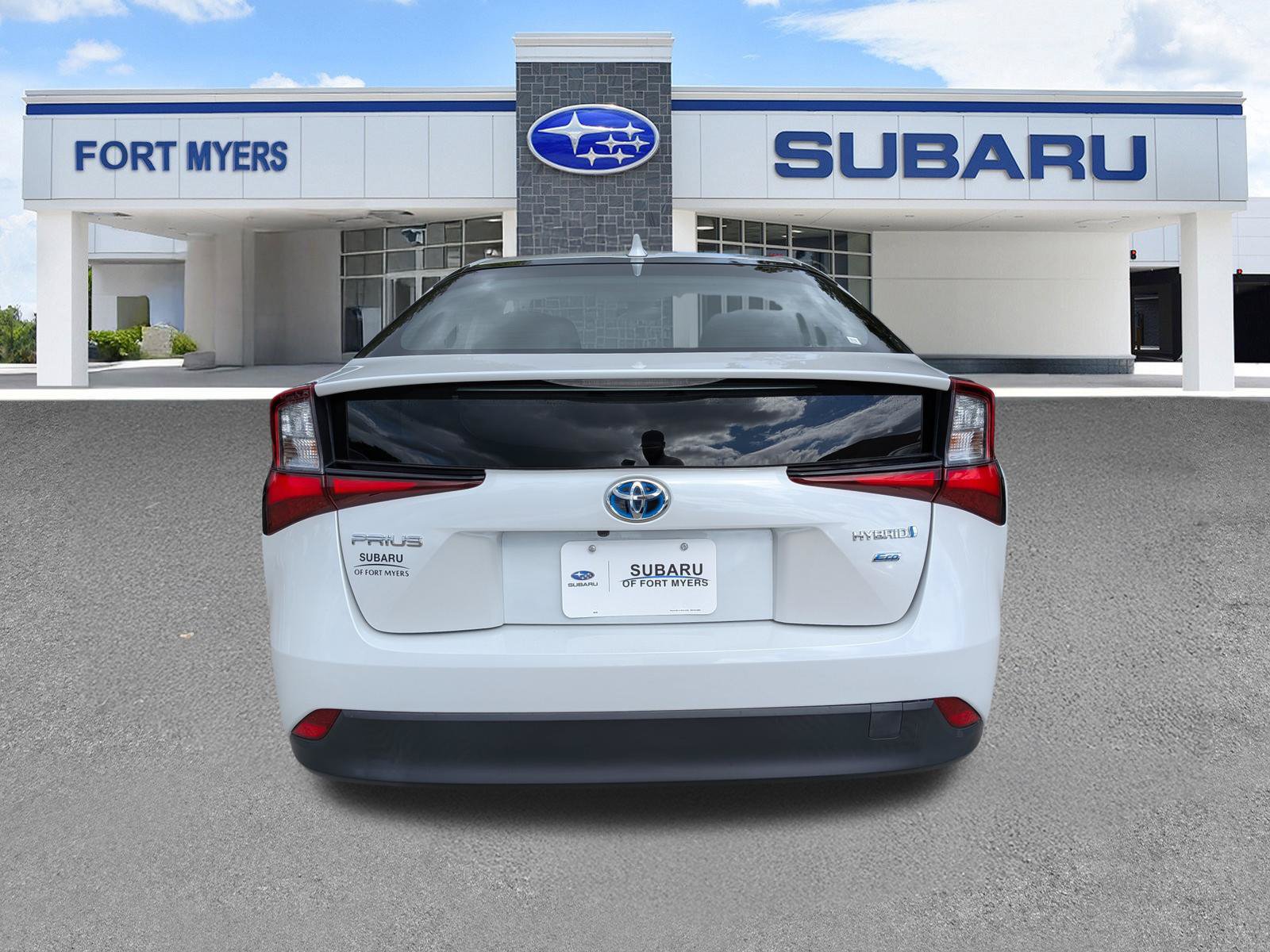 Used 2021 Toyota Prius L Eco FWD image 5