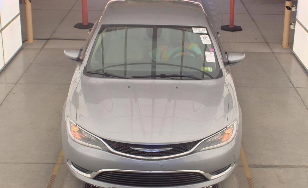 Used 2016 Chrysler 200 Limited FWD image 2
