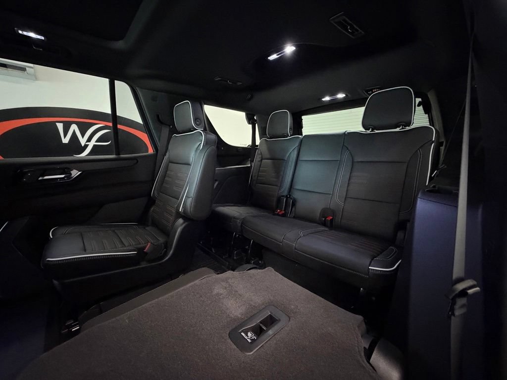 New 2026 GMC Yukon AT4 Ultimate w/ LPO, Floor Liner Package AWD/4WD image 11