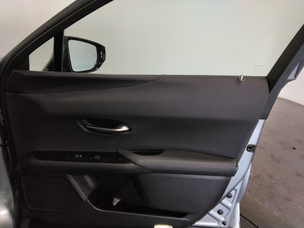 Used 2023 Lexus UX 250h AWD w/ Accessory Package (Z2) image 38