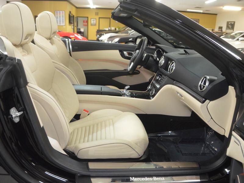 Used 2015 Mercedes-Benz SL 400 image 26
