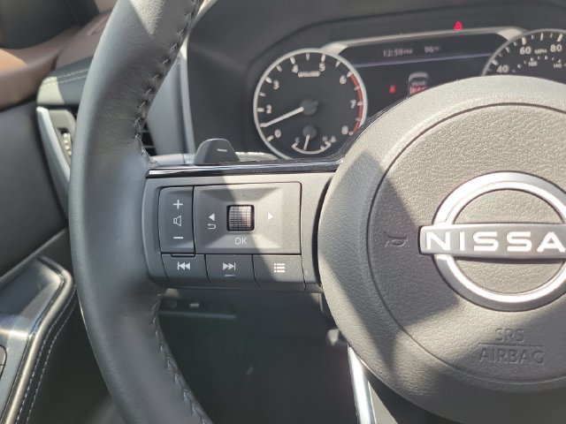 Used 2023 Nissan Rogue SV w/ SV Premium B Package FWD image 22